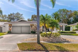 2926 Captiva Dr, Sarasota, FL 34231, Sold 04/04/22