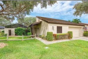 3745 Glen Oaks Manor Dr, Sarasota, FL 34232, Sold 04/21/22