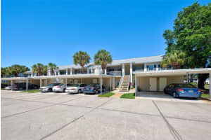 400 Laurel Lake Dr, Venice, FL 34292, Sold 05/10/22