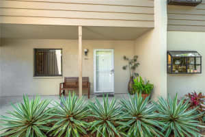 3275 W Cross Creek Rd, Sarasota, FL 34231, Sold 04/29/22
