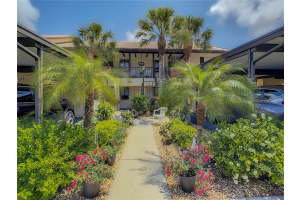 295 MISSION TRL W #F, VENICE, FL 34285 Sold 09/19/22