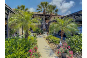 295 MISSION TRL W #F, VENICE, FL 34285 Sold 09/19/22