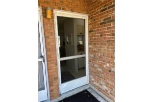 211 Airport Ave E, Venice, FL 34285, Sold 05/13/22