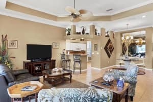 585 Misty Pine Dr, Venice, FL 34292, Sold 05/17/22