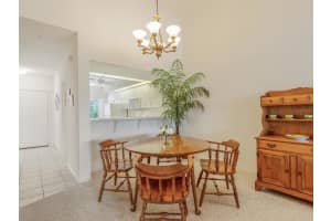 410 Laurel Lake Dr, Venice, FL 34292, Sold 05/26/22