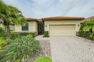 8152 36th St E, Sarasota, FL 34243, Sold 06/22/22