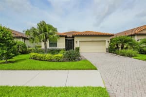 8152 36th St E, Sarasota, FL 34243, Sold 06/22/22