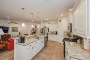 8152 36th St E, Sarasota, FL 34243, Sold 06/22/22