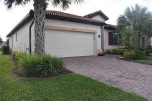 19321 Nearpoint Dr, Venice, FL 34292, Sold 05/27/22