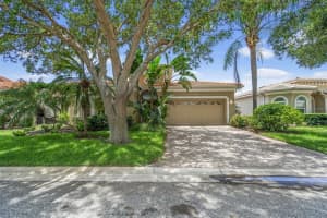 215 RIO TERRA, VENICE, FL 34285 Sold 09/12/22
