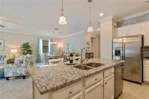 19340 BLUFF DR, VENICE, FL 34292 Sold 07/22/22