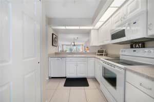 206 SILVER LAKE DR #102, VENICE, FL 34292 Sold 07/18/22