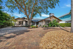 1476 LEMON BAY DR, ENGLEWOOD, FL 34223 Sold 03/03/23