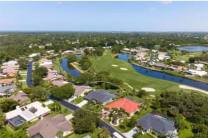 911 S DORAL LN, VENICE, FL 34293 Sold 07/29/22