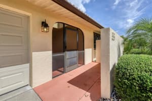 55 SANDSTONE CIR, VENICE, FL 34293 Sold 09/12/22