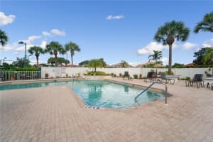 1071 TOPELIS DR, ENGLEWOOD, FL 34223 Sold 08/26/22