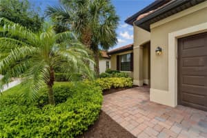 19333 NEARPOINT DR, VENICE, FL 34292 Sold 01/17/23