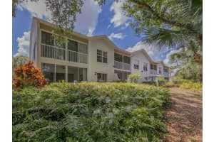 310 LYNBROOK CIR #203, VENICE, FL 34292 Sold 10/10/22