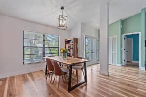 3731 KINGSTON BLVD, SARASOTA, FL 34238 Sold 10/07/22