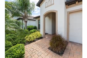 19333 CRUISE DR, VENICE, FL 34292 Sold 10/31/22