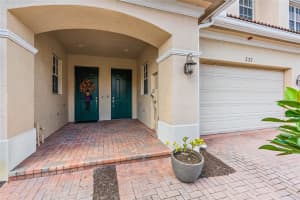 337 SW Otter Run Pl, Stuart, FL 34997, Sold 01/11/23