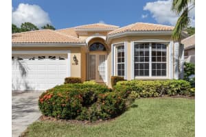 4389 REFLECTIONS PKWY, SARASOTA, FL 34233 Sold 12/09/22