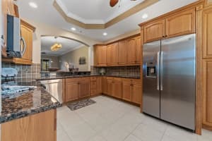5112 Manorwood Dr, Sarasota, FL 34235, Sold 01/06/23