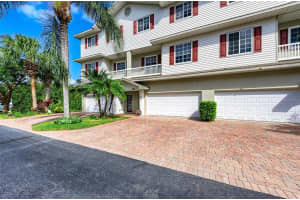 3608 10TH LN W, PALMETTO, FL 34221 Sold 12/08/22