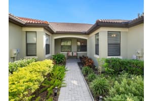 11061 CAMPAZZO DR, VENICE, FL 34292 Sold 05/01/23