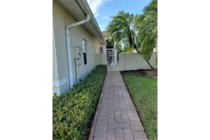113 AUBURN WOODS CIR, VENICE, FL 34292 Sold 01/31/23