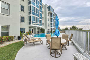 950 TARPON CENTER DRIVE, VENICE, FL 34285 Sold 05/01/24