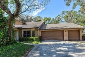 1075 GREYSTONE LANE, SARASOTA, FL 34232 Sold 05/09/23