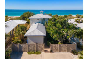 121 CASEY KEY ROAD, NOKOMIS, FL 34275 Sold 03/16/23