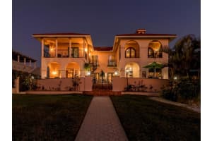 2513 BAYSHORE ROAD, NOKOMIS, FL 34275 Sold 06/30/23