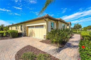 322 167TH BOULEVARD, BRADENTON, FL 34212 Sold 07/07/23