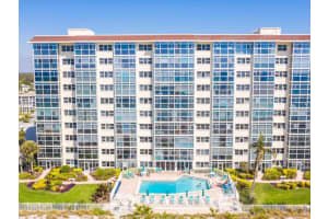 255 The Esplanade N #202 Venice, FL 34285 Sold 06/21/23