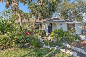 1328 KAREN DRIVE, VENICE, FL 34285 Sold 05/30/23