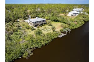 28 RIVERFRONT DRIVE, VENICE, FL 34293 Sold 03/29/23