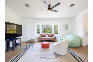 28 RIVERFRONT DRIVE, VENICE, FL 34293 Sold 03/29/23