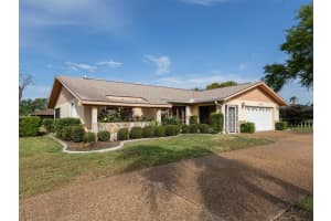 1221 PINEBROOK WAY, VENICE, FL 34285 Sold 06/23/23