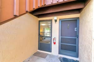 2721C Hidden Lake Blvd, Sarasota, FL 34237, Sold 05/30/23