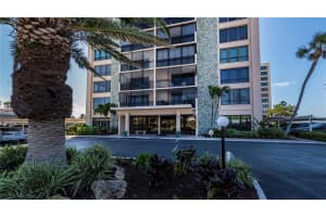 627 ALHAMBRA ROAD, VENICE, FL 34285 Sold 08/08/23