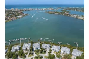 743 EAGLE POINT DRIVE, VENICE, FL 34285 Sold 06/14/23