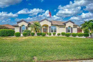 4333 PRESIDENTIAL AVENUE CIRCLE, BRADENTON, FL 34203 Sold 10/30/23