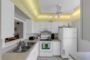 361 AIRPORT AVENUE, VENICE, FL 34285 Sold 08/17/23