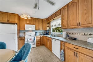 592 FOXWOOD BOULEVARD, ENGLEWOOD, FL 34223 Sold 10/12/23