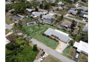 1165 PORPOISE ROAD, VENICE, FL 34293 Sold 10/31/24