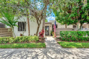 422 PALM TREE DRIVE, BRADENTON, FL 34210 Sold 09/07/23