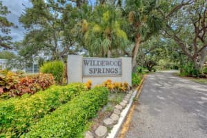 422 PALM TREE DRIVE, BRADENTON, FL 34210 Sold 09/07/23