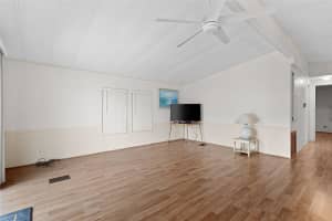 17 TWIN SHORES BOULEVARD, LONGBOAT KEY, FL 34228 Sold 09/18/23